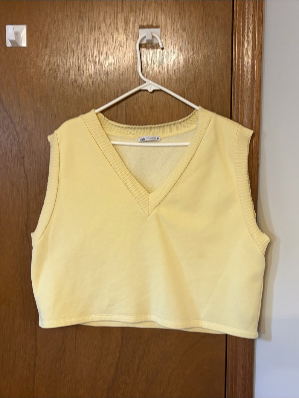 Zara Pale Yellow V-Neck Sweater Vest